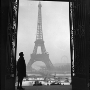 Lewis W. Hine, Silhouette Eiffel Tower, 1918-1919